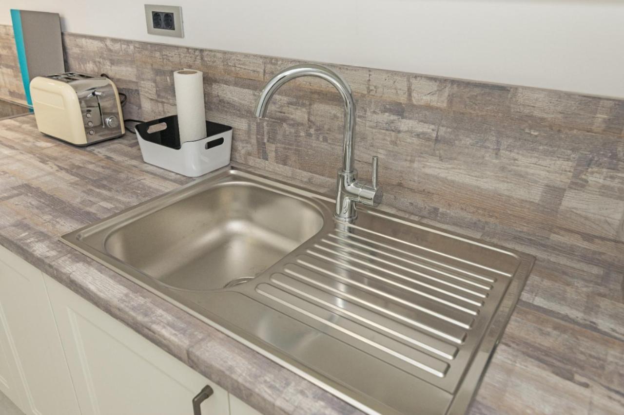 Ventus Apartment Srima Ngoại thất bức ảnh