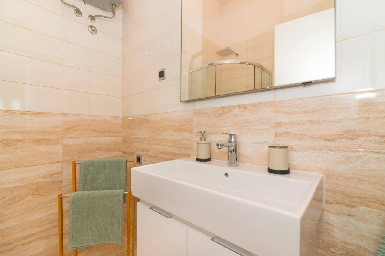 Ventus Apartment Srima Ngoại thất bức ảnh