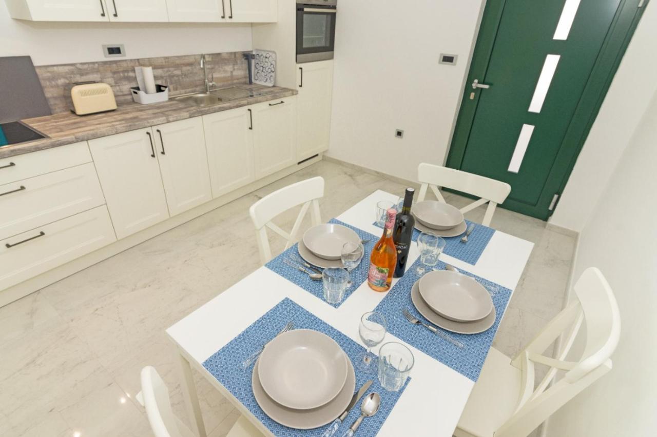Ventus Apartment Srima Ngoại thất bức ảnh